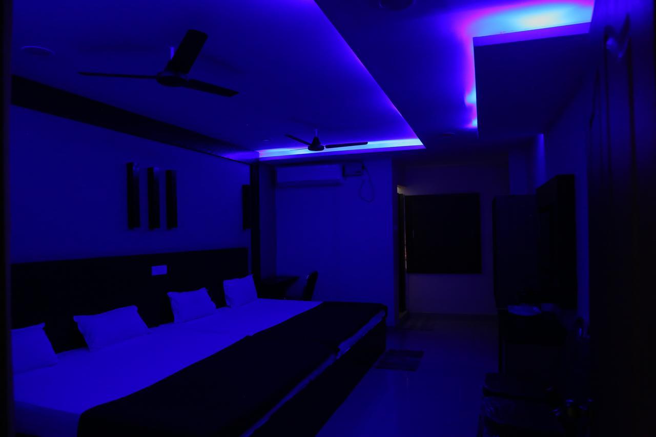 Divya Lodge Hyderabad Exterior foto